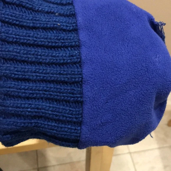 Toronto Maple Leafs hat - Picture 7 of 7